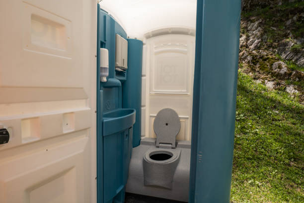 Best Portable bathroom rental  in Star Valley Ranch, WY